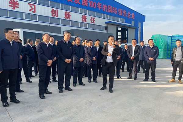 赤峰市党政考察团莅临u284彩票进行参观考察
